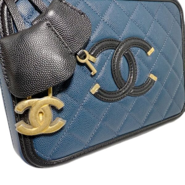 Chanel Vanity Cosmetic Bag Medium 99% NEW Dark Blue Top Handle & Shoulder Bag 28 Series Caviar Leather - Image 3