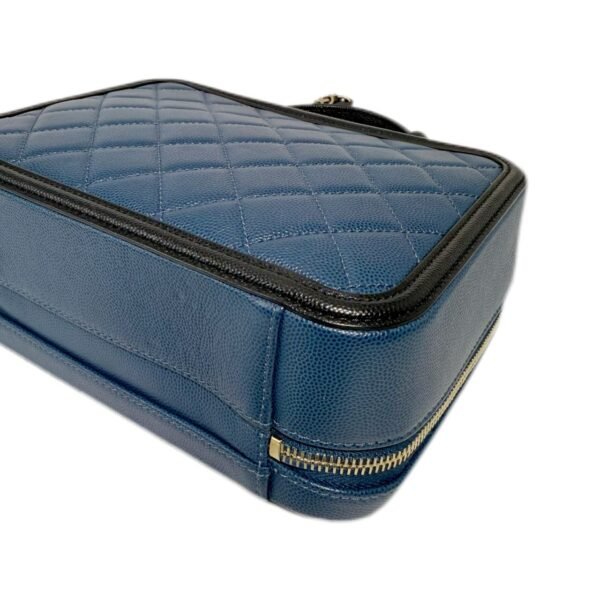 Chanel Vanity Cosmetic Bag Medium 99% NEW Dark Blue Top Handle & Shoulder Bag 28 Series Caviar Leather - Image 7
