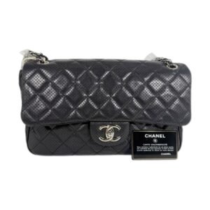 Chanel Classic Flap Medium 99% NEW Black Crossbody bag 19 Series Calfskin