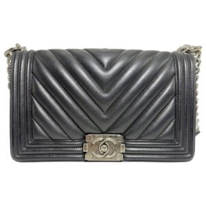 Chanel Le Boy Medium 99% New Black Crossbody Bag 22 Series Calfskin Leather