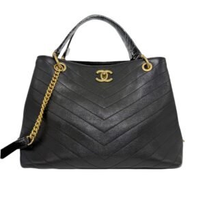 Chanel Chevron Quilted Flap Bag Large 99% NEW Black Handbag 25 Series Calfskin